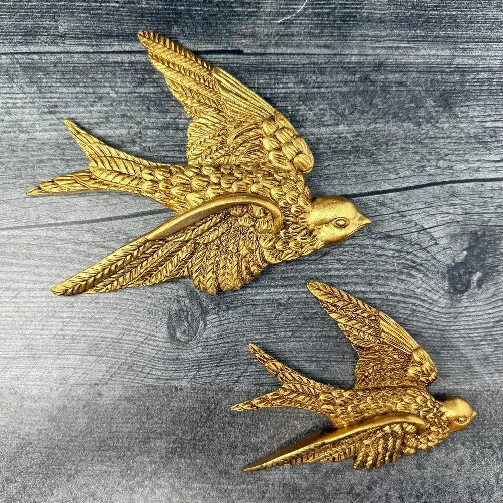 Gold Flying Swallow Wall Decor Vintage Style Bird Wall Art Set Pair